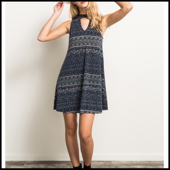 Keyhole Print Dress - Picture 3 of 8